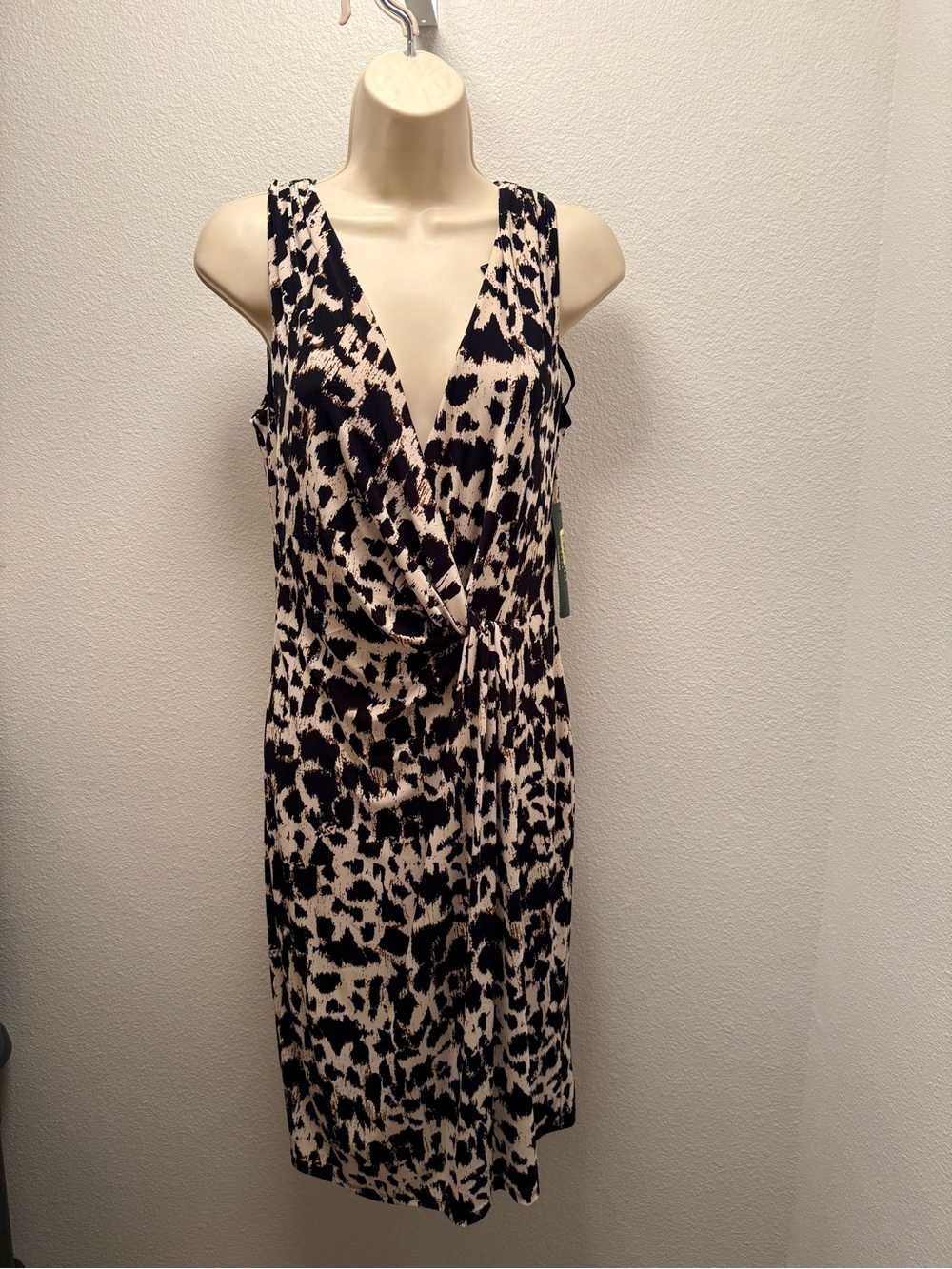 NWT Lauren Ralph Lauren Leopard V-neck Faux Wrap Sleeveless Stretch Dress Size 6